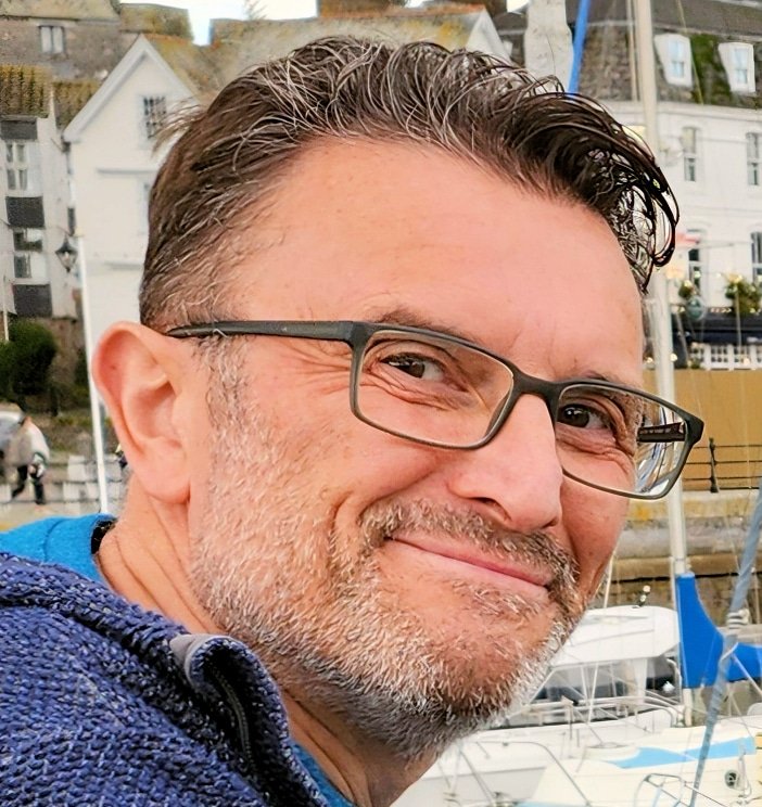 Darren Finley. Clinical Solution Focused Hypnotherapy Darren Finley. Clinical Solution Focused Hypnotherapy.